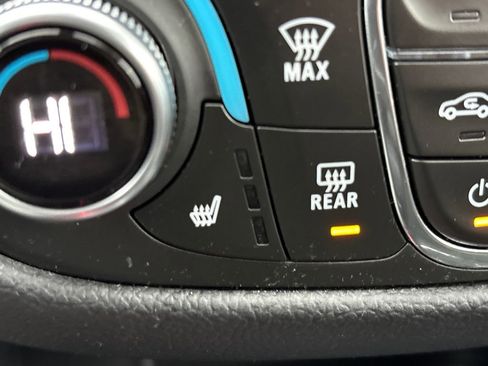 Certified 2023 Chevrolet Equinox LT image 18