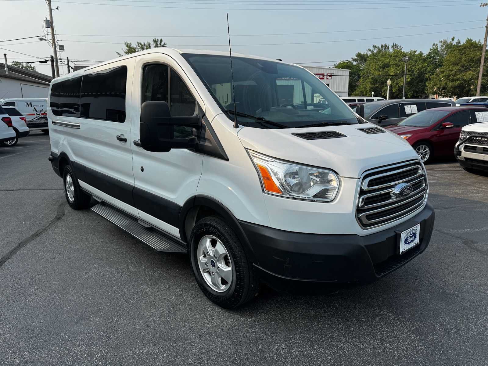 Used 2019 Ford Transit 350 XLT RWD image 16