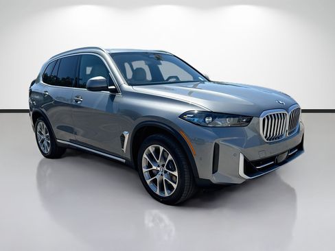 Used 2026 BMW X5 sDrive40i RWD image 1