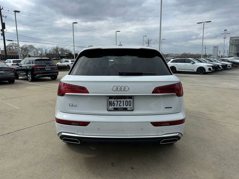 Certified 2025 Audi Q5 2.0T Premium Plus w/ Premium Plus Package image 5