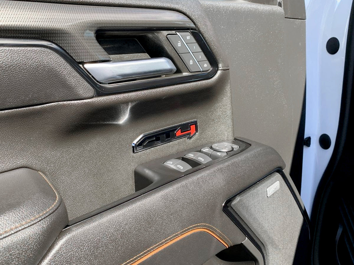 Used 2023 GMC Sierra 1500 AT4 w/ AT4 Premium Package AWD/4WD image 17