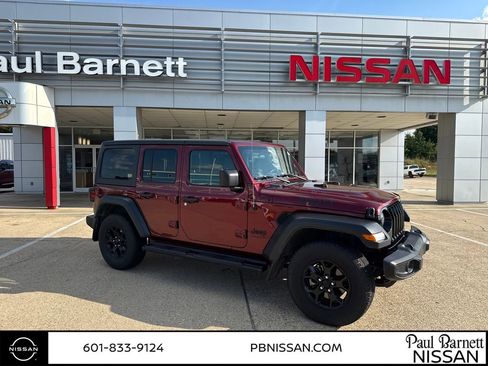 Used 2021 Jeep Wrangler Unlimited Sport AWD/4WD image 3