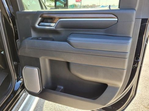 Used 2025 Chevrolet Silverado 2500 High Country w/ High Country Premium Package image 10