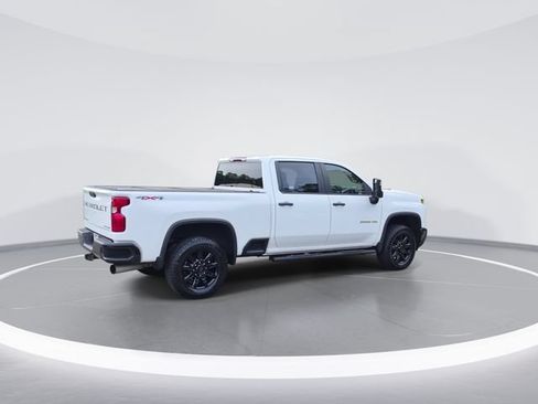 Used 2024 Chevrolet Silverado 2500 Custom w/ Custom Value Package AWD/4WD image 8