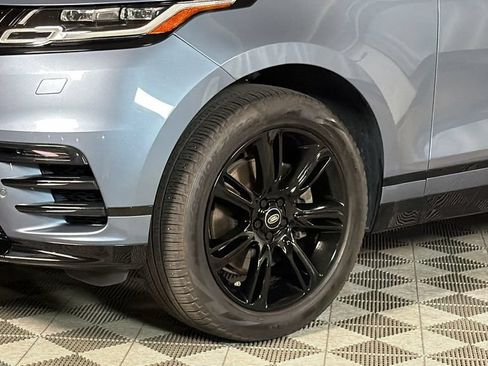 Used 2023 Land Rover Range Rover Velar R-Dynamic S AWD/4WD image 4