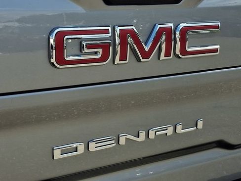 Used 2026 GMC Sierra 2500 Denali w/ Denali Reserve Package AWD/4WD image 33