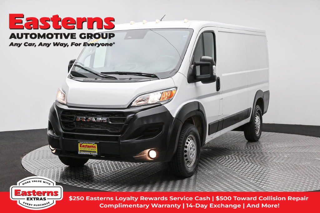 Used 2025 RAM ProMaster 2500 w/ Convenience Group FWD image 1