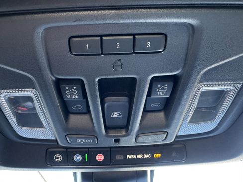 Used 2021 Chevrolet Silverado 2500 High Country image 25