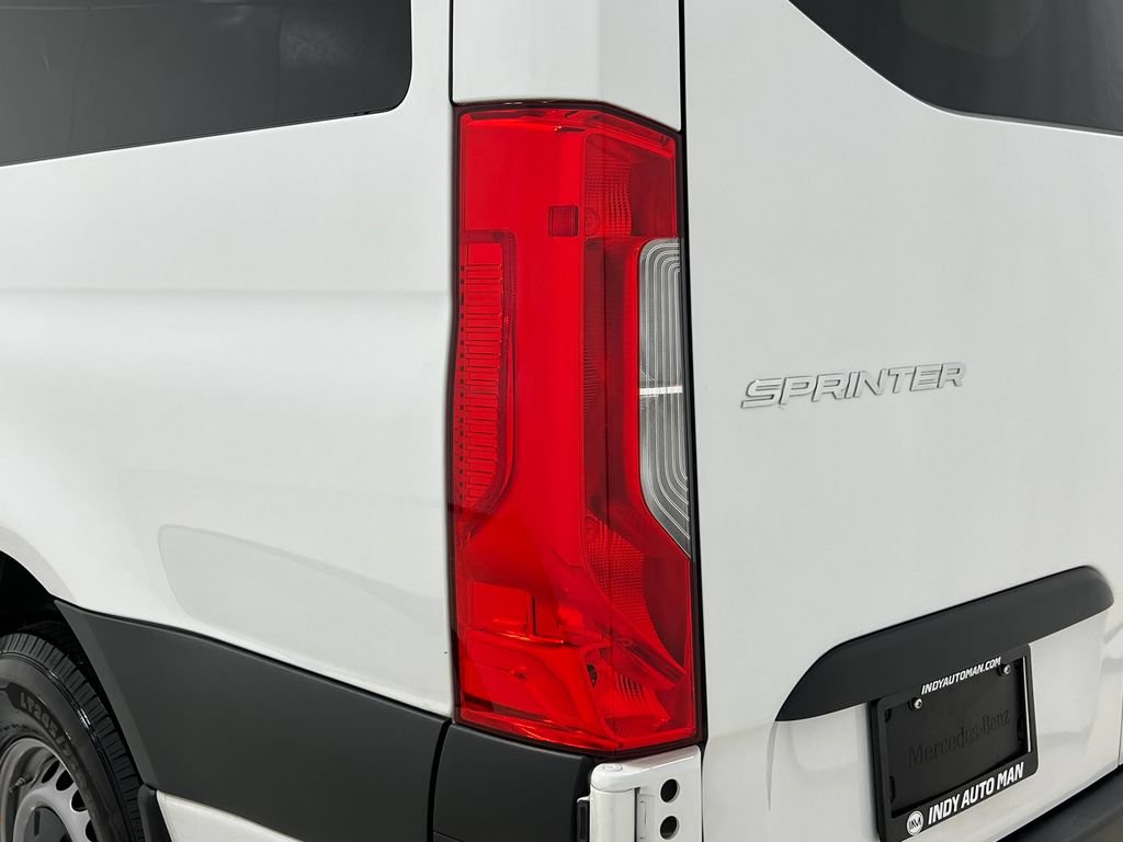 Used 2024 Mercedes-Benz Sprinter 2500 image 33