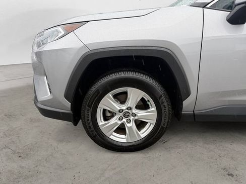 Used 2021 Toyota RAV4 XLE w/ XLE Grade Weather Package AWD/4WD image 9