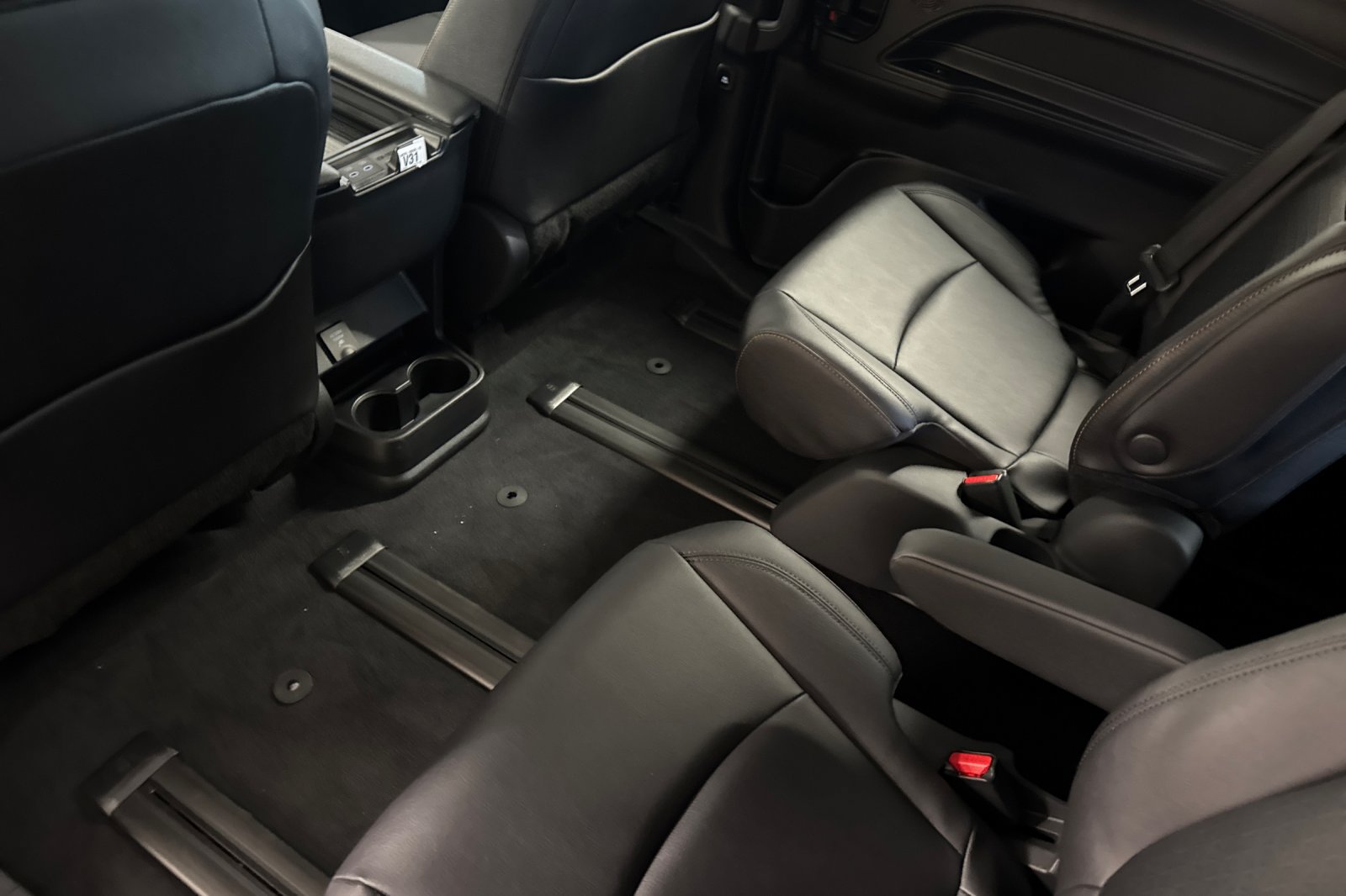 New 2026 Toyota Sienna XLE Woodland Edition AWD/4WD image 14