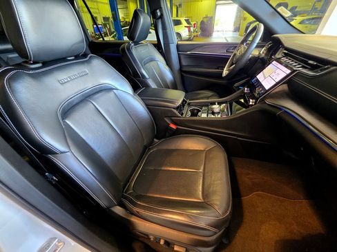Used 2023 Jeep Grand Cherokee L Overland AWD/4WD image 72
