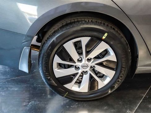 New 2025 Nissan Altima 2.5 S image 13