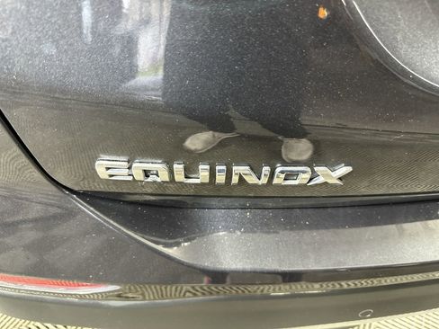 Used 2022 Chevrolet Equinox LT AWD/4WD image 32