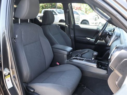 Used 2016 Toyota Tacoma TRD Off-Road w/ Towing Package RWD image 37