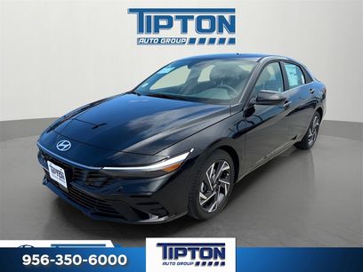 Used 2024 Hyundai Elantra SEL w/ Convenience Package