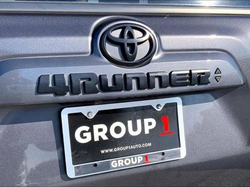Certified 2022 Toyota 4Runner SR5 Premium image 9