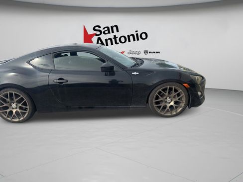 Used 2016 Scion FR-S RWD image 26