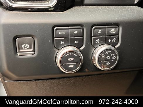 Used 2024 GMC Sierra 2500 Denali w/ Denali Reserve Package AWD/4WD image 20