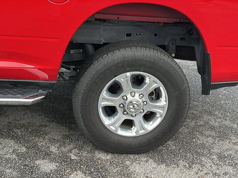 Used 2024 RAM 2500 Big Horn w/ Bed Utility Group image 12