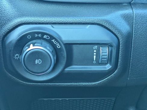 Used 2023 Jeep Wrangler Unlimited Sport AWD/4WD image 22