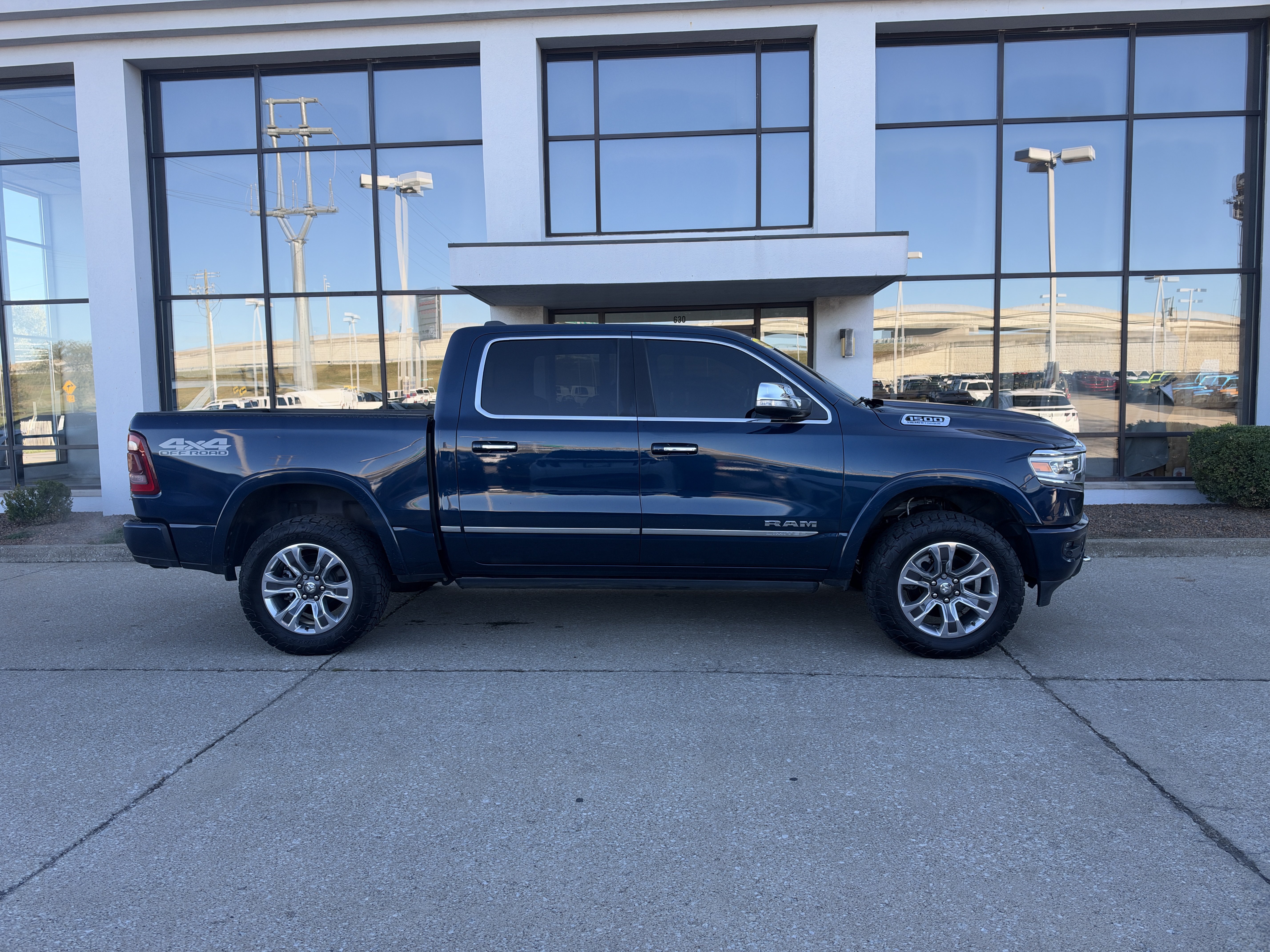 Used 2022 RAM 1500 Limited AWD/4WD image 4