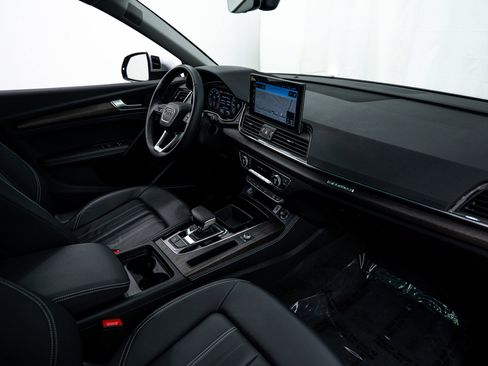 Certified 2023 Audi Q5 2.0T Premium Plus w/ Premium Plus Package AWD/4WD image 8