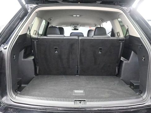 Used 2025 Volkswagen Atlas SE AWD/4WD image 22
