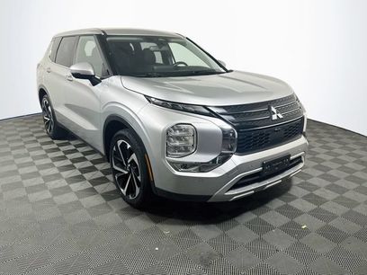 Used 2024 Mitsubishi Outlander SE