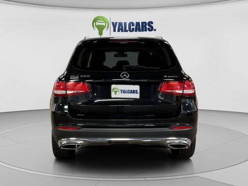 Used 2016 Mercedes-Benz GLC 300 4MATIC w/ Multimedia Package image 4