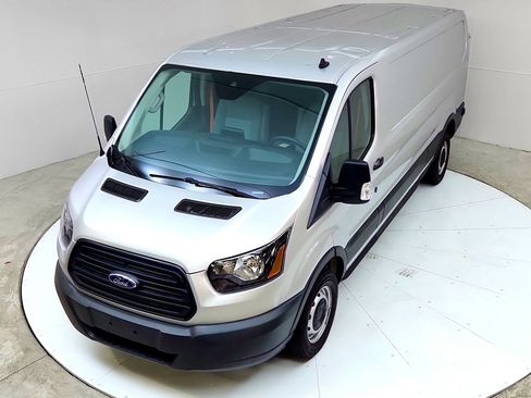 Used 2020 Ford Transit 150 Low Roof RWD image 14