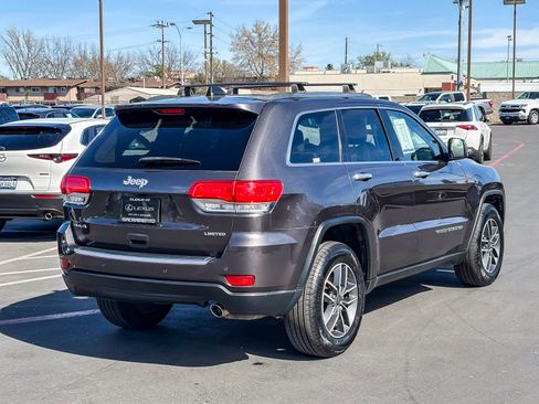 Used 2019 Jeep Grand Cherokee Limited AWD/4WD image 4