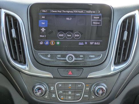 Used 2020 Chevrolet Equinox Premier FWD image 18