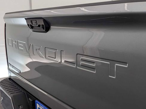 New 2025 Chevrolet Silverado 3500 LTZ w/ LTZ Convenience Package AWD/4WD image 15