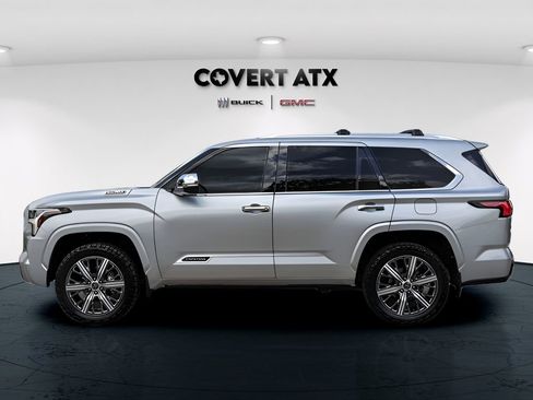 Used 2023 Toyota Sequoia Capstone AWD/4WD image 5