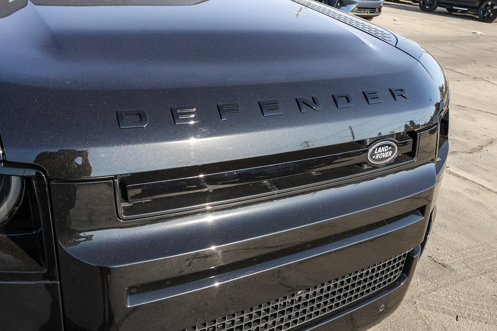 New 2026 Land Rover Defender 110 X-Dynamic SE AWD/4WD image 15