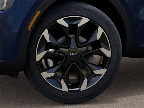 New 2025 Kia Sorento EX w/ Panoramic Sunroof Package image 9