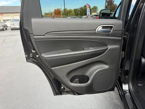 Used 2019 Jeep Grand Cherokee Limited X image 21