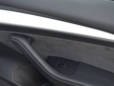 Used 2023 Tesla Model 3 Standard Range RWD image 14