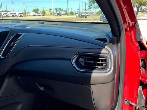 Used 2022 Chevrolet Equinox RS w/ RS Leather Package FWD image 23