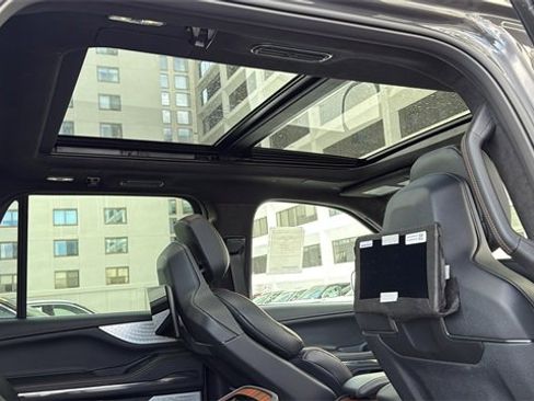 New 2026 Lincoln Navigator Black Label image 5