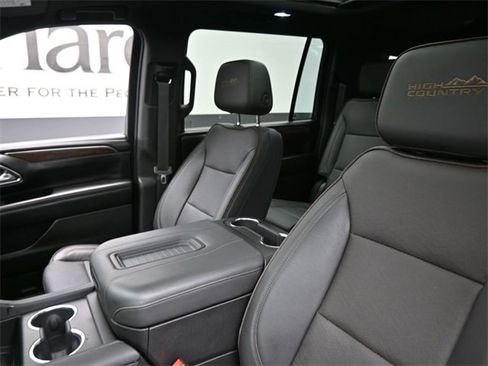Certified 2023 Chevrolet Suburban High Country image 16