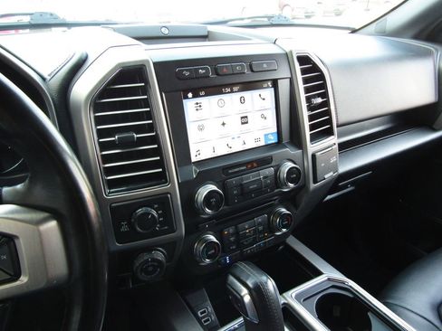 Used 2018 Ford F150 Platinum image 35