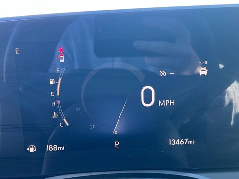 Used 2025 Buick Envista Sport Touring image 38