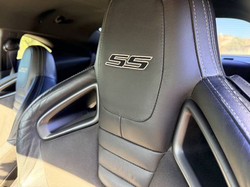 Used 2014 Chevrolet Camaro SS w/ SS Performance Package RWD image 12