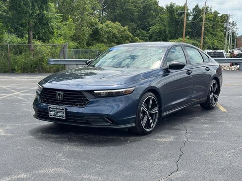Certified 2026 Honda Accord SE image 9