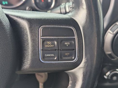 Used 2015 Jeep Wrangler Sport image 17