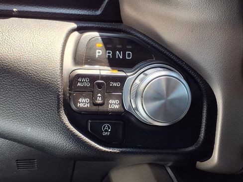 Used 2022 RAM 1500 Laramie AWD/4WD image 11