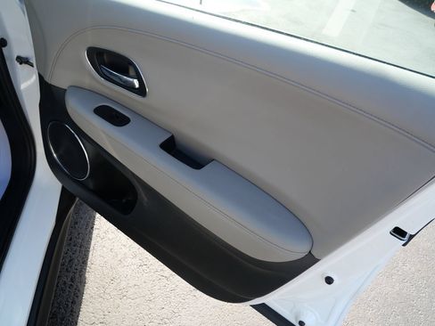 Used 2016 Honda HR-V EX-L image 30