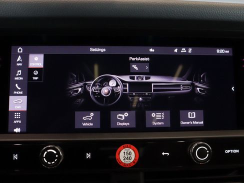 Used 2023 Porsche Macan image 21